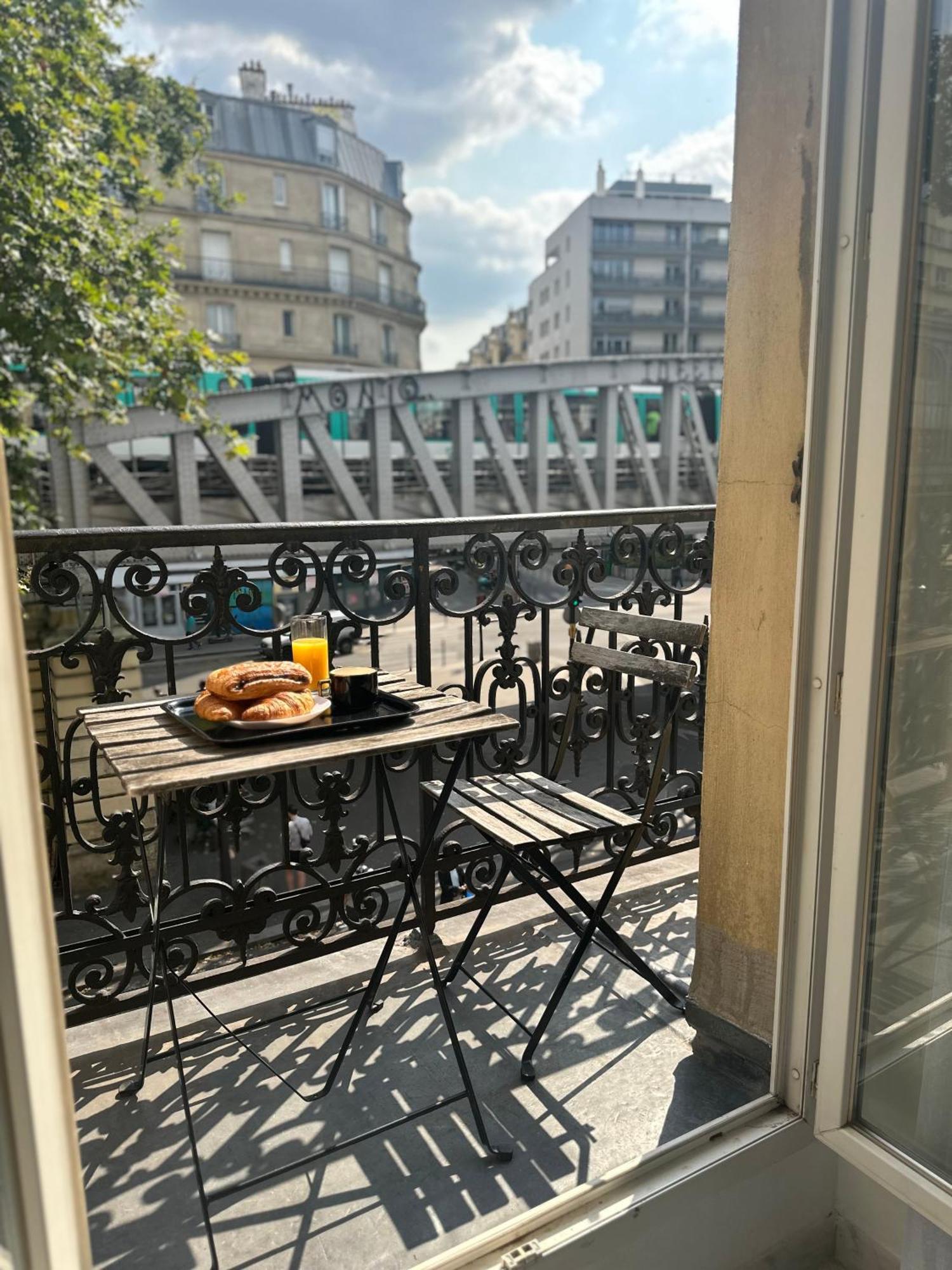 Appartement Parisien Exteriör bild